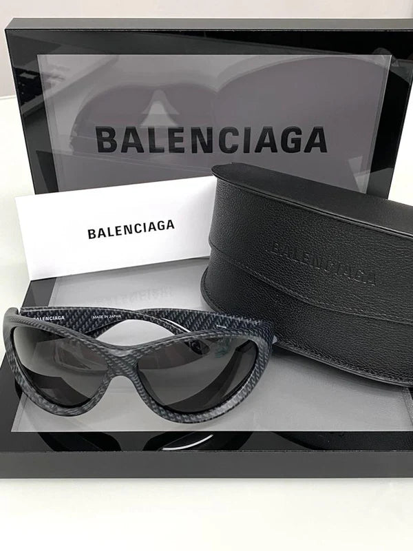 Balenciaga BB0158S-003-71 71mm